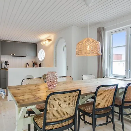 Holiday home Edmond - 150m From The Sea In Nw Jutland By Interhome *